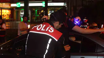 Adana polisi bayram öncesi şehirde geniş çaplı denetim yaptı