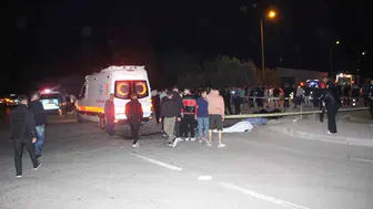 Kumluca’da çöp kamyonu ile çarpışan motosiklette iki genç yaşamını yitirdi