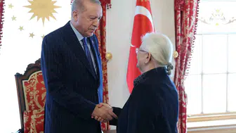 Darbe mağdurlarının aileleri Dolmabahçe’de buluştu