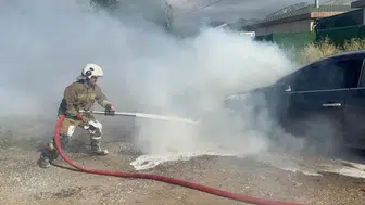 Antakya trafiğinde korkutan araç yangını