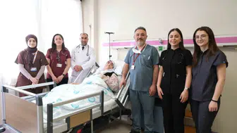 Sivas’ta 8 kiloluk tümör operasyonuyla hasta sağlığına kavuştu