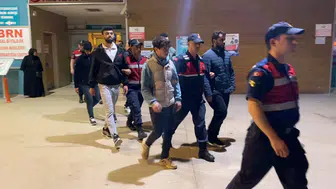 İnegöl’de bir eve baskın düzenlendi