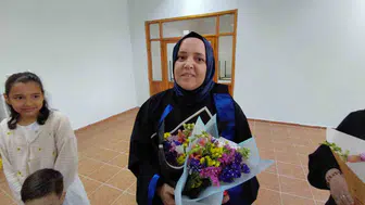 39 yaşında üç çocuk annesi okul birincisi oldu