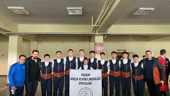 Erzurum halk oyunlarında bölge şampiyonluğunu kimseye bırakmadı