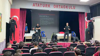 Bursa'da öğrencilere deniz güvenliği eğitimi verildi