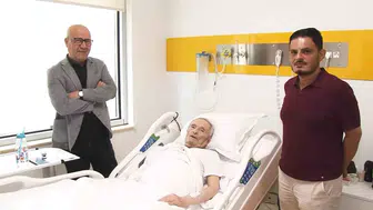 82 yaşında nakil kalbiyle 18 yıl Mucize operasyon İstanbul'da tamamlandı