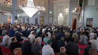 Şanlıurfa Balıklıgöl’de bayram namazı bereketi