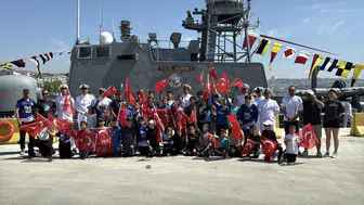 TCG Gurbet Tekirdağ limanında vatandaşlarla buluştu