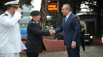 Tekirdağ Valisi Soytürk jandarma karargahında bayram mesaisini denetledi