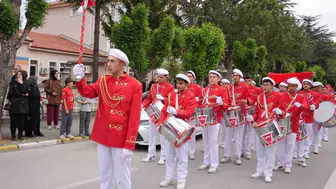 Bolvadin sokakları 19 Mayıs coşkusuyla doldu