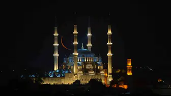 Edirne semalarında Selimiye ve hilal buluşması