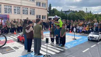 Kırklareli jandarmasından çocuklara trafik dersi