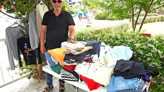 Çeşme’de muhtarlık binası ihtiyaç sahiplerinin yardım merkezine dönüştü