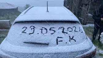 Kastamonu'da mevsim şaşırtan kar yağışı