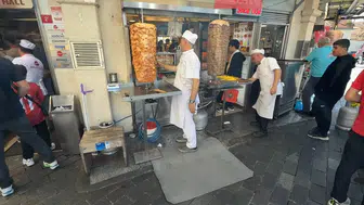 Taksim’de gaz kesilince esnaf çareyi tüpte buldu