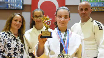 Bir el sıkışma hayatını değiştirdi Şampiyon kardeşlerin judo başarısı