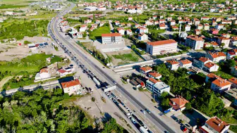 Tatilciler yollara döküldü Afyon trafiği kilitlendi