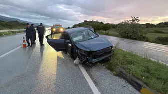 Kastamonu yolunda seyir halindeki otomobilin tekerleği koptu