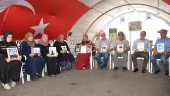Diyarbakır'da evlat nöbeti tutan aileler bayramı yine hüzünle karşıladı