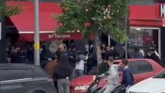 Eskişehir’in işlek caddesinde yumruklar konuştu