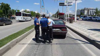 Malatya kara yolunda otobüs ve otomobil çarpıştı