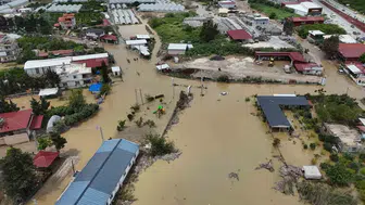Samandağ’da Asi Nehri taştı üç mahalle sular altında kaldı