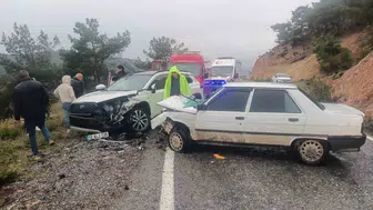 Balıkesir Edremit yolunda kaza bir kişi hastanelik oldu