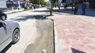 Van İskele Caddesi çukurlar yüzünden geçilmez hale geldi