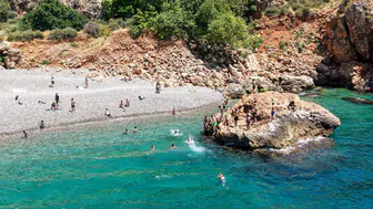 Antalya sahillerinde bayram bereketi