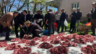 Yüksekova'da yüz yıldır süren kurban paylaşımı