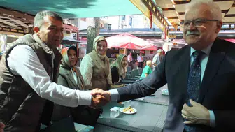 Burhaniye protokolü bayramlaşma töreninde bir araya geldi