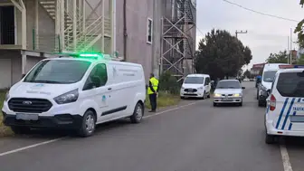 Sakarya’da aile faciası Çocuklarının yanında eşini öldürüp intihar etti