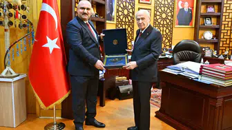 Bahçeli Kerkük’ün ilk Türkmen valisini makamında ağırladı