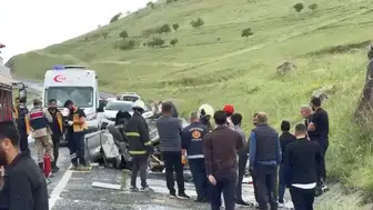 Elazığ kara yolunda kontrolden çıkan otomobil takla attı
