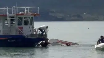 Hazar Gölü’nde deniz bisikleti kazası ucuz atlatıldı