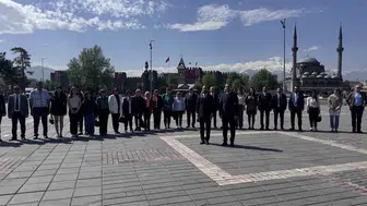 Eczacılıkta kontenjan krizi büyüyor