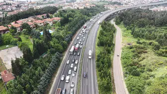 Kocaeli TEM Otoyolunda bayram trafiği başladı
