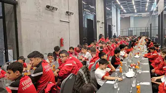 Şişli’nin genç yetenekleri kupaları birer birer topluyor
