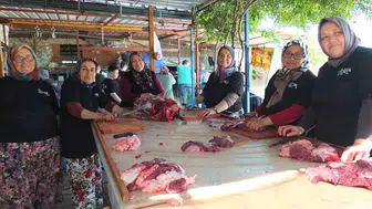 Burhaniye kurban kesiminde iş bölümü değişti