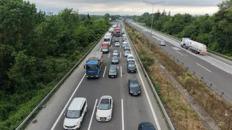 Bayram yolculuğu başladı Düzce geçişinde trafik kilitlendi