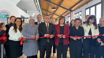 Sinoplu kadınların el emeği göz nuru eserleri sergileniyor