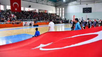 Gümüşhane’de 19 Mayıs Gençlik Bayramı spor gösterileriyle kutlandı