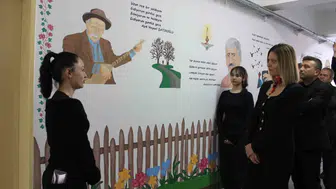 Altıntaş’ta öğrenciler için edebiyat sokağı kuruldu