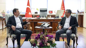 CHP genel merkezinde destek trafiği sürüyor