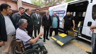 Sivas Belediyesi engelli vatandaşlar için yeni ulaşım aracını devreye aldı