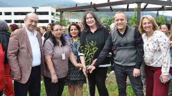 Manisa Şehir Hastanesi bahçesinde hemşireler için limon ağaçları yükseliyor