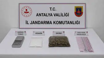 Döşemealtı’nda jandarmadan uyuşturucu baskını