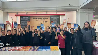 İzmirli öğrenciler kendi kitaplarını yazdı