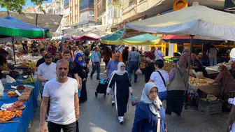 Aydınlılar Kurban Bayramı öncesi soluğu tarihi pazarda aldı