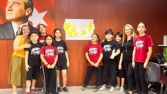 İzmir’de çocuklara sevgi dolu bir yuva için farkındalık şenliği